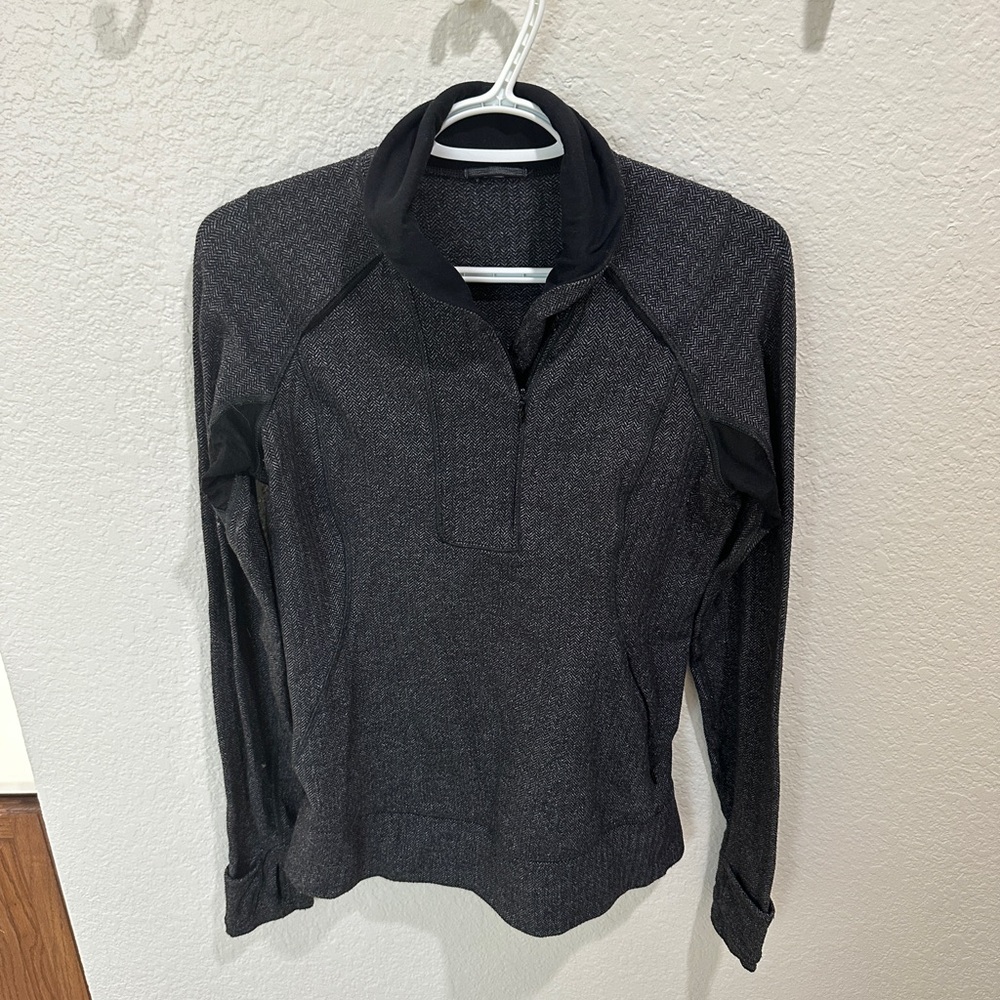 Lulu lemon quarter zip jacket size 8